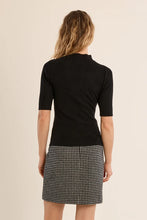 Load image into Gallery viewer, 3/4 sleeve Turtleneck sweater - Black
