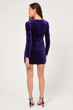 Load image into Gallery viewer, Velvet Mini Dress - purple
