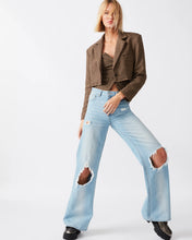 Load image into Gallery viewer, Cropped Blazer - Brown

