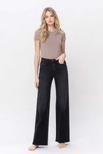 Load image into Gallery viewer, Loose fit hi rise jeans - Encore
