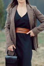 Load image into Gallery viewer, ADA WRAP BELT - Whiskey
