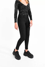 Load image into Gallery viewer, Thin Stripes Pants - Black
