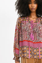 Load image into Gallery viewer, Printed Blouse - Fuchsia
