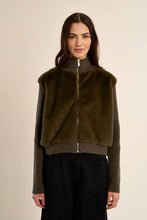 Load image into Gallery viewer, zip up jacket - Khaki
