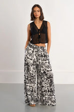 Load image into Gallery viewer, Cropped Top - Black
