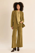 Load image into Gallery viewer, Velvet Blazer - olive
