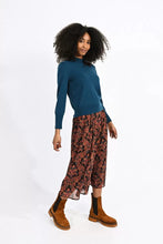 Load image into Gallery viewer, Mock collar Knit - Blue
