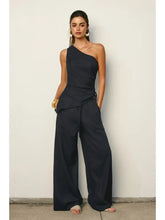 Load image into Gallery viewer, Linen shouler top - Navy
