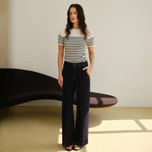 Load image into Gallery viewer, High rise wide leg - Rinse wash
