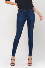 Load image into Gallery viewer, Mid Rise skinny - Dream

