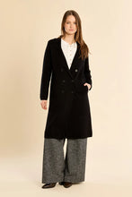 Load image into Gallery viewer, Long blazer coat - Black
