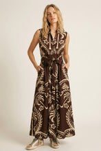 Load image into Gallery viewer, Printed belted Dress - Brown

