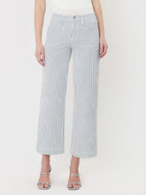 Load image into Gallery viewer, Patch pocket wide leg jeans - Stripe
