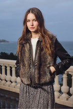 Load image into Gallery viewer, Zipper Jacket - Chocolate
