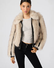 Load image into Gallery viewer, Charm Faux fur Jacket - Natural
