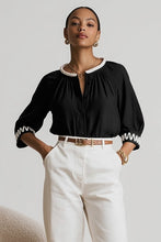 Load image into Gallery viewer, applique popover blouse - black
