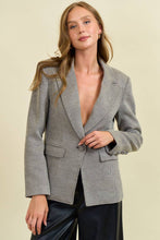 Load image into Gallery viewer, blazer w button sleevs - grey
