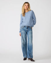 Load image into Gallery viewer, Carmen sweater - Blue
