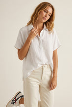 Load image into Gallery viewer, Textured relaxed fit top - White
