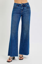 Load image into Gallery viewer, Wide Mid Rise Jeans - Dark
