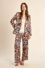 Load image into Gallery viewer, Printed Straight Pants - Orange
