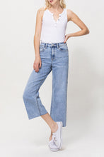 Load image into Gallery viewer, Cropped wide leg - hollo
