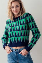 Load image into Gallery viewer, Triangle pattern sweater - Green
