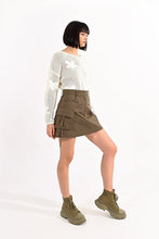 Load image into Gallery viewer, Cargo mini skirt - Khaki
