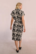 Load image into Gallery viewer, Long Belted Dress - Beige/black

