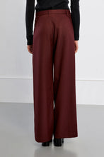 Load image into Gallery viewer, Pleated trousers - Red
