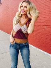 Load image into Gallery viewer, Elle Sweater Vest - Tan
