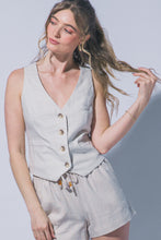 Load image into Gallery viewer, V neck Linen Vest - Natural
