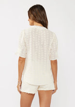 Load image into Gallery viewer, Short puff slv blouse - White/natural
