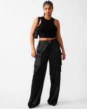 Load image into Gallery viewer, Hi Waist cargo pants - Black
