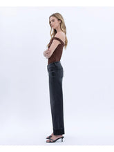 Load image into Gallery viewer, Low Rise baggy Jeans - Black
