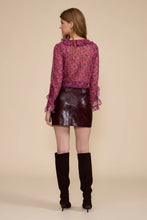 Load image into Gallery viewer, Faux leather mini skirt - Wine
