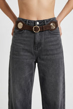 Load image into Gallery viewer, Rosette buckle belt - Brown
