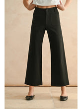 Load image into Gallery viewer, Cropped Ponte pants - Black
