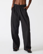 Load image into Gallery viewer, Hoda Pants - Black
