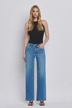 Load image into Gallery viewer, Hi Rise Med wash - Refine
