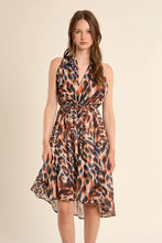 Load image into Gallery viewer, Printed asymmetrical Dress - Orange spots
