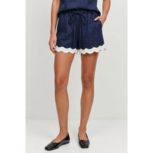 Load image into Gallery viewer, Scallop Linen shorts - Navy

