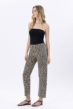 Load image into Gallery viewer, Hi Rise Leopard Jeans - Leo
