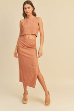 Load image into Gallery viewer, Linen slvls Top - Salmon
