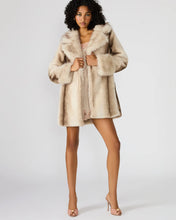 Load image into Gallery viewer, Melina Faux fur coat - Multi
