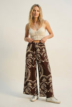 Load image into Gallery viewer, Floral Palazzo pants - Brown
