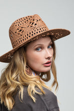 Load image into Gallery viewer, Open Weave hat - Light brown
