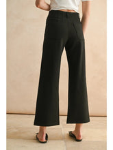 Load image into Gallery viewer, Cropped Ponte pants - Black
