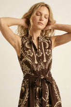 Load image into Gallery viewer, Printed belted Dress - Brown
