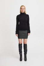 Load image into Gallery viewer, Knitted turtleneck - Black
